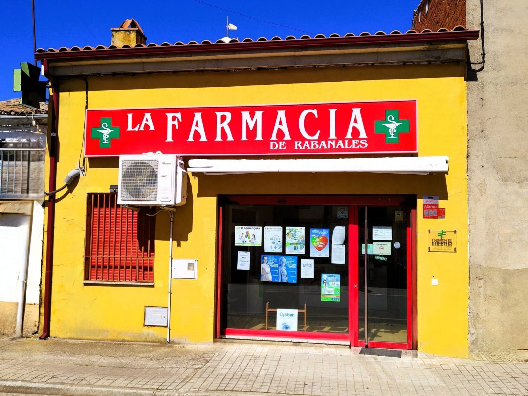 Farmacia Retocada 1 (2) Farmacia de Rabanales